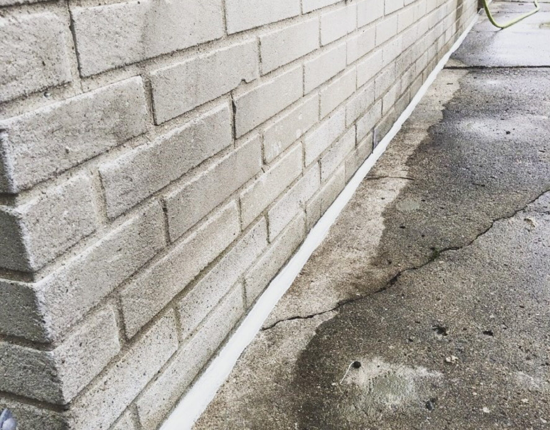 concrete joint and crack sealing services